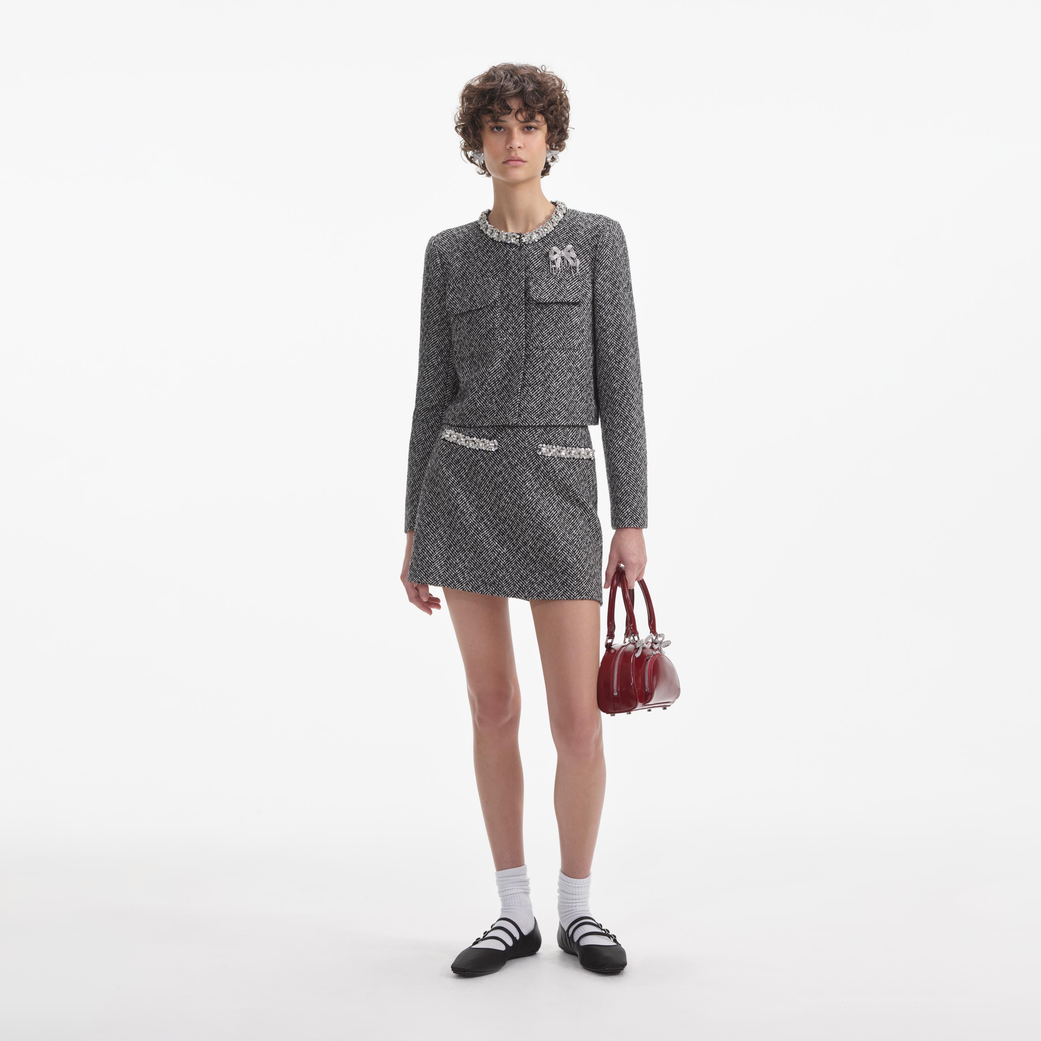 블랙 헤링본 장식 재킷