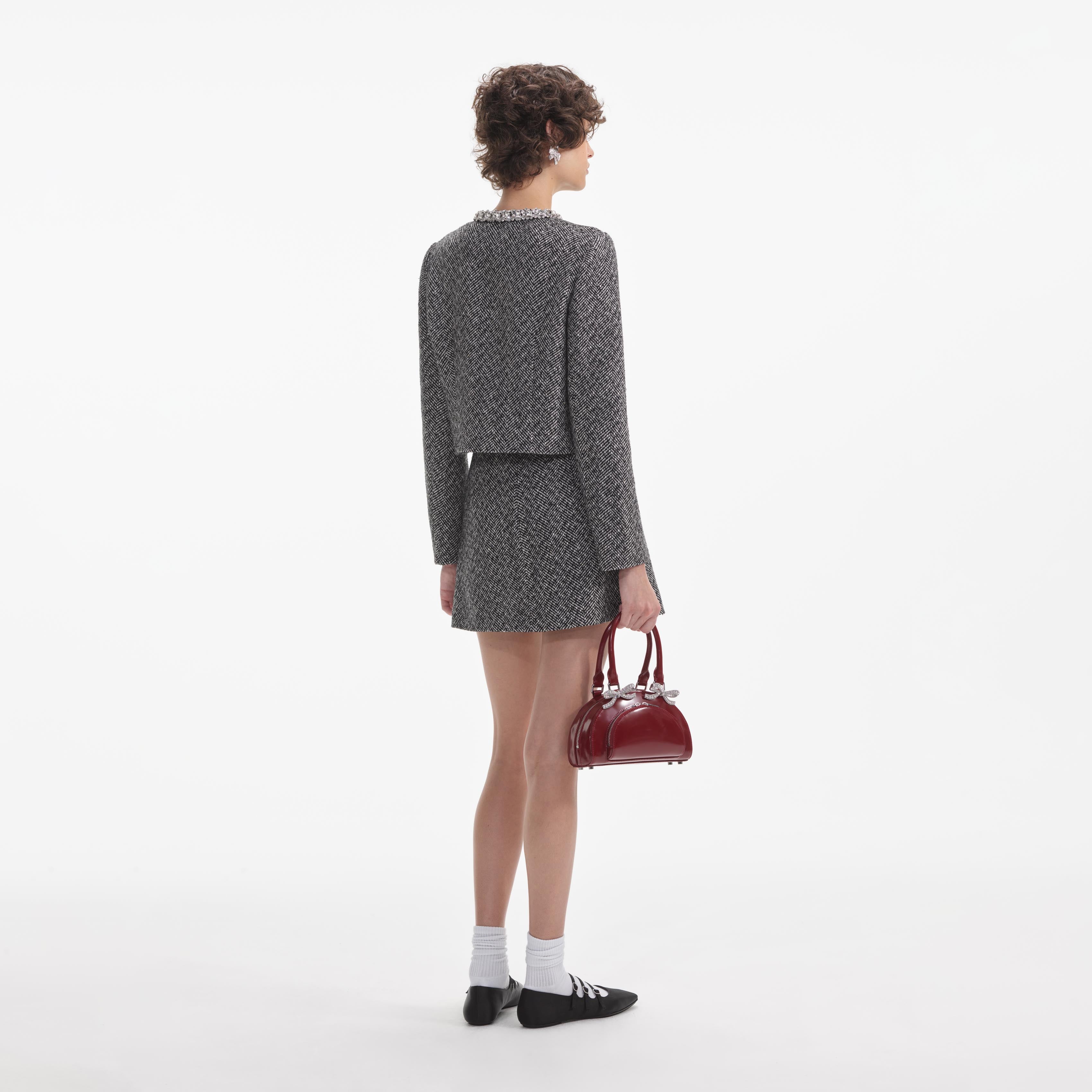 블랙 헤링본 장식 재킷