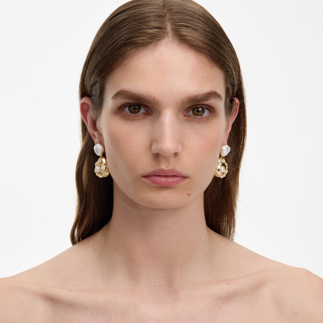 Gold Pearl Earring
