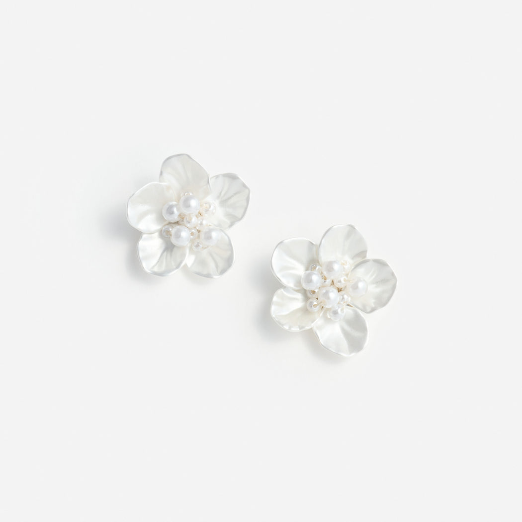 Pearl Flower Earring