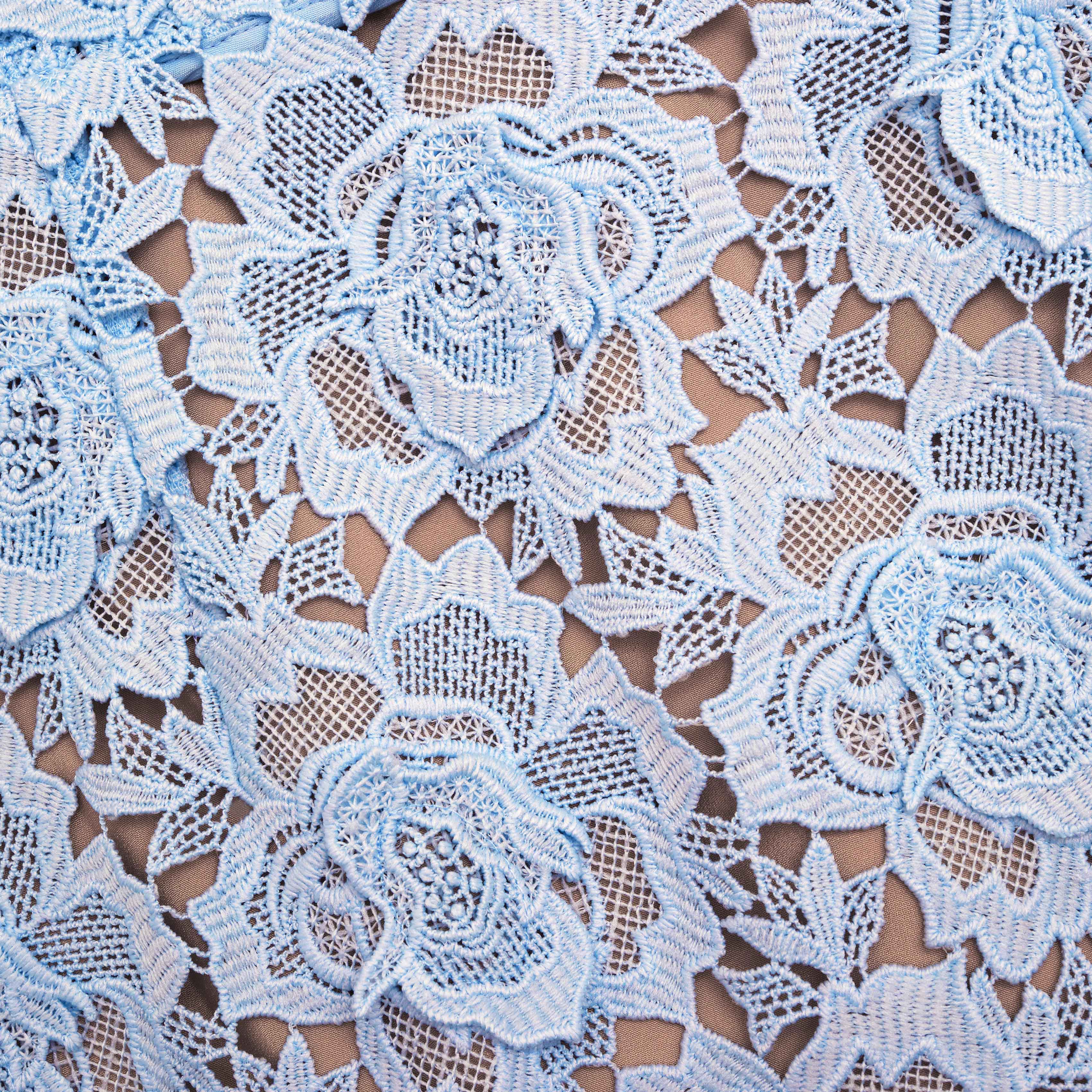 블루 플라워 레이스 미디 드레스