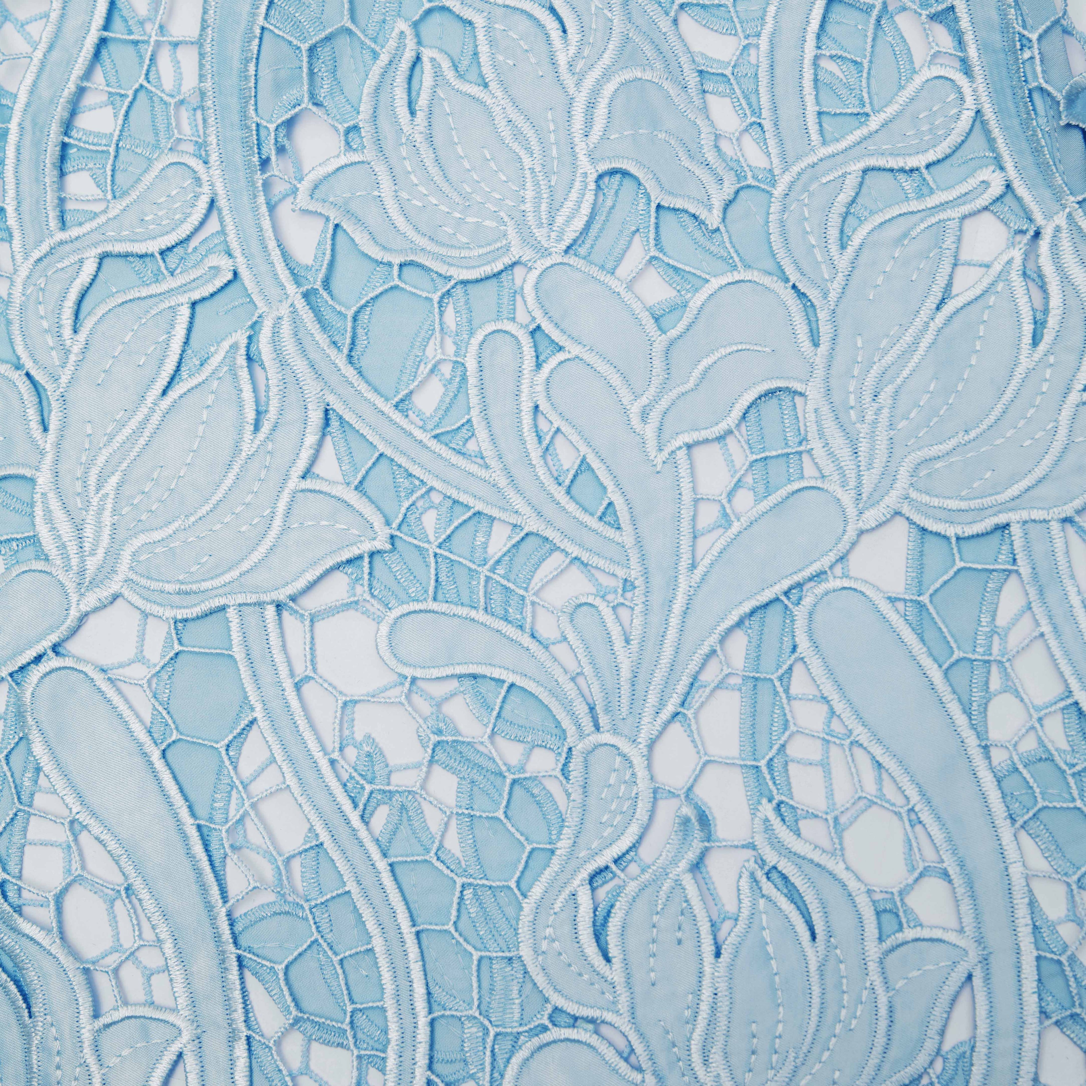 라이트 블루 레이스 미디 드레스