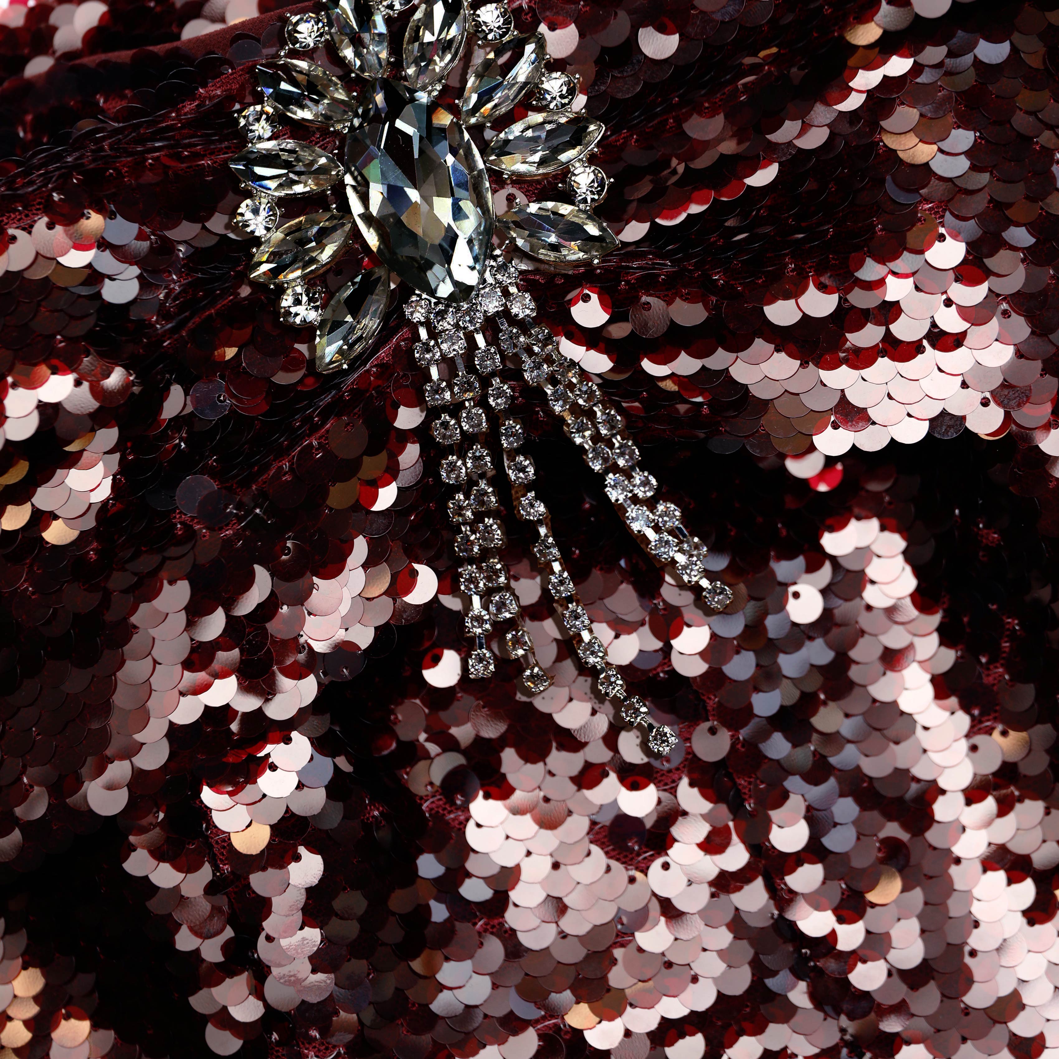 브라운 스팽글 오프숄더 미디 드레스