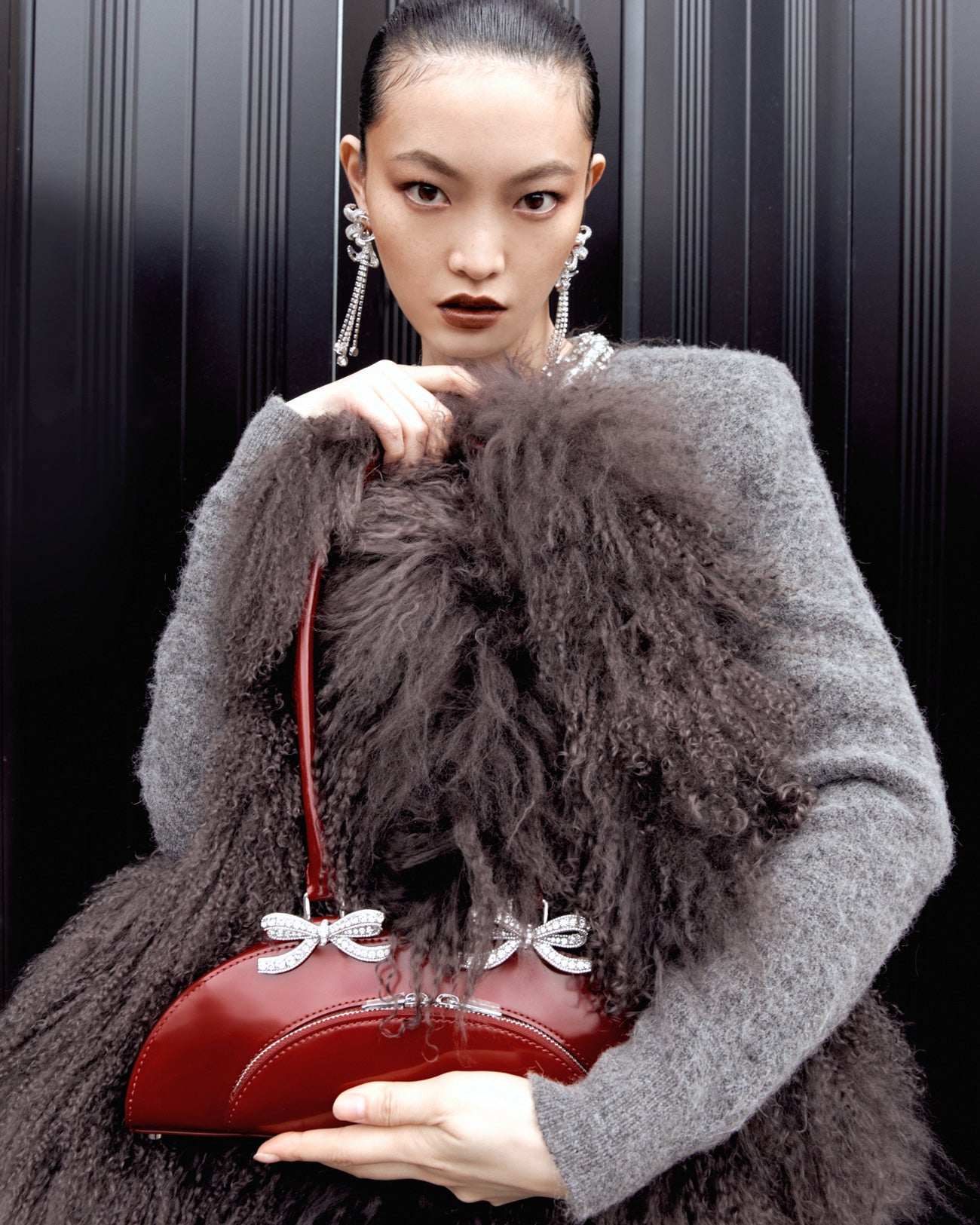 버건디 가죽 커브 숄더백