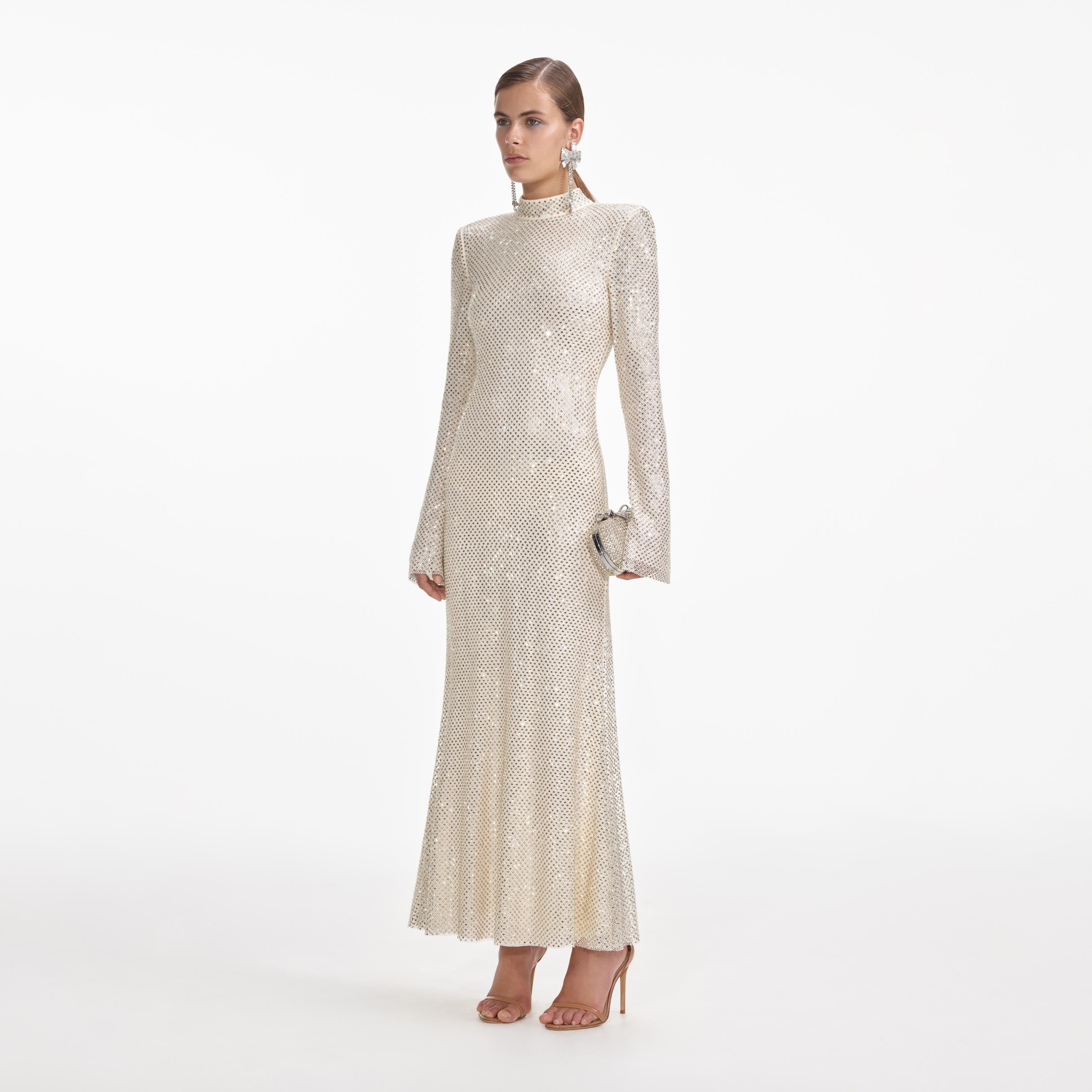 크림 스퀘어 라인스톤 피쉬넷 미디 드레스