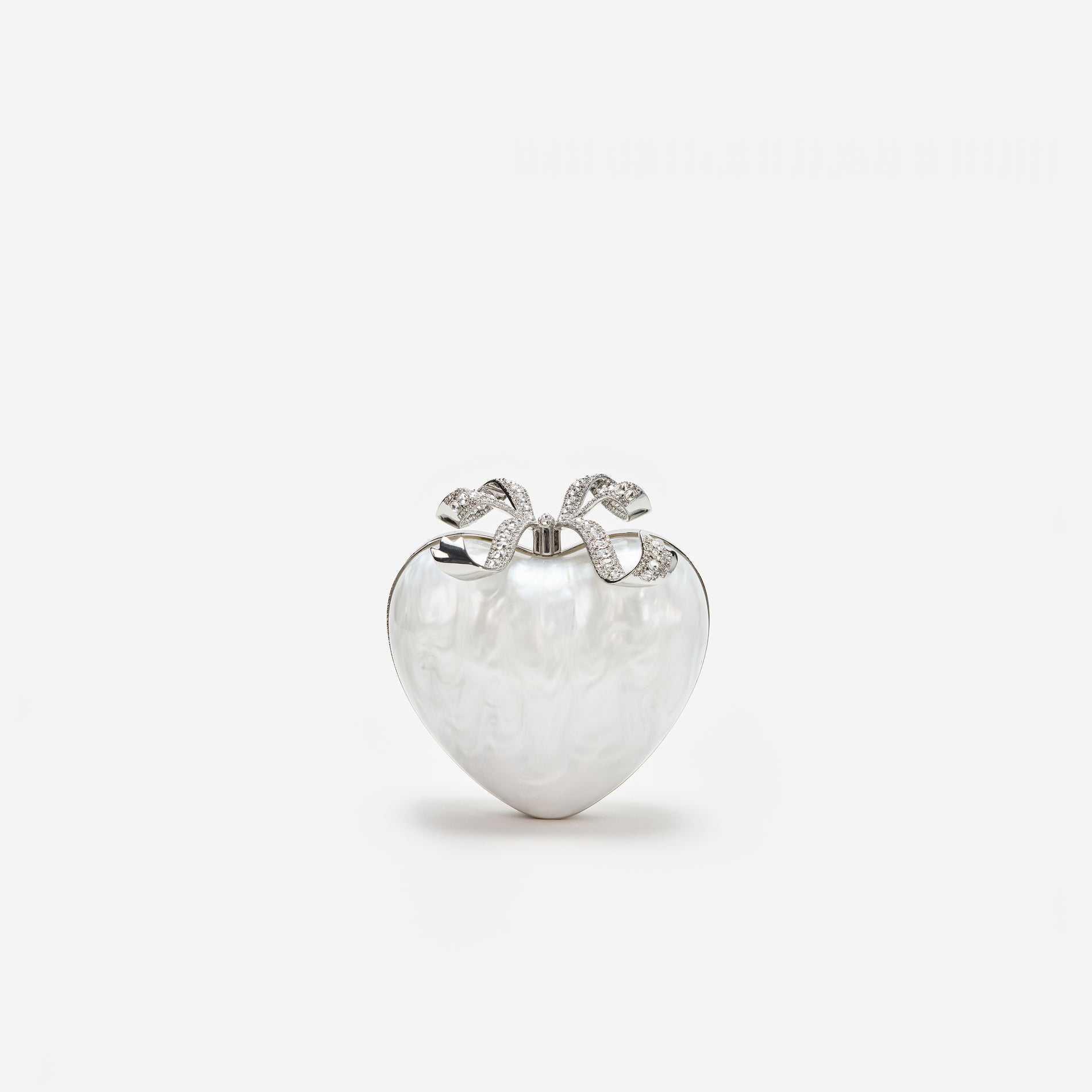 A photo of the Pearl Heart Clutch