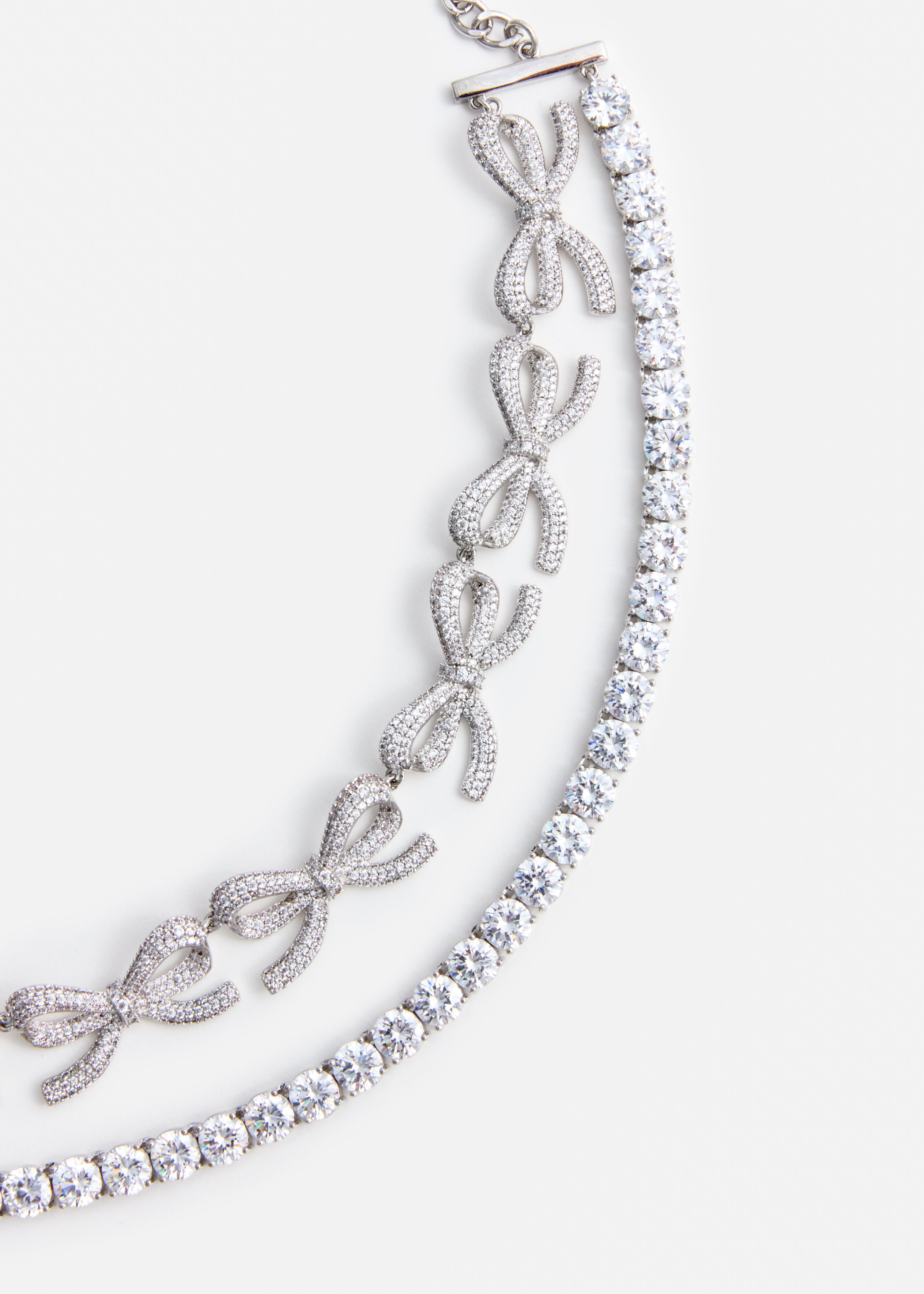 크리스탈 보우 디아만테 목걸이