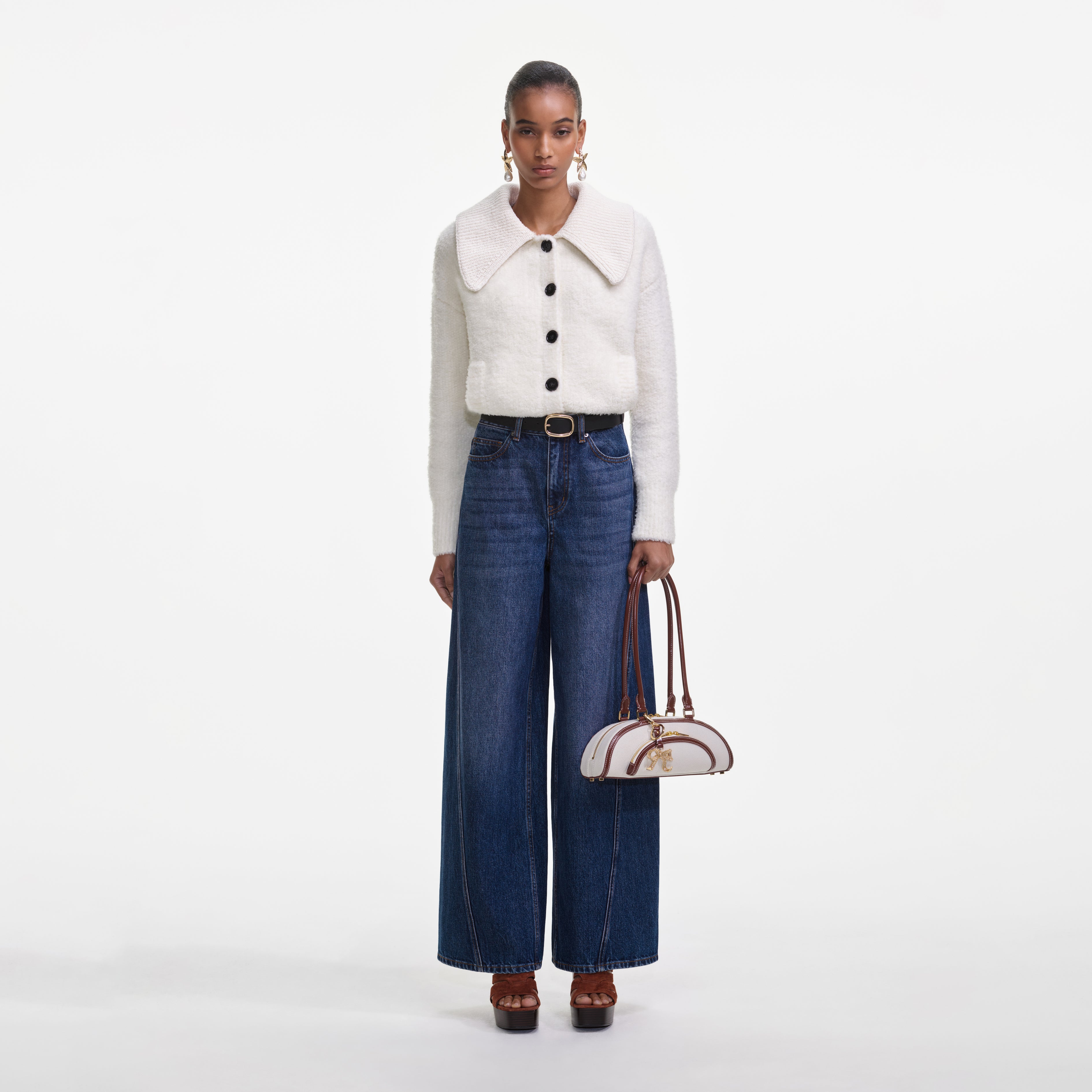 표백된 데님 청바지