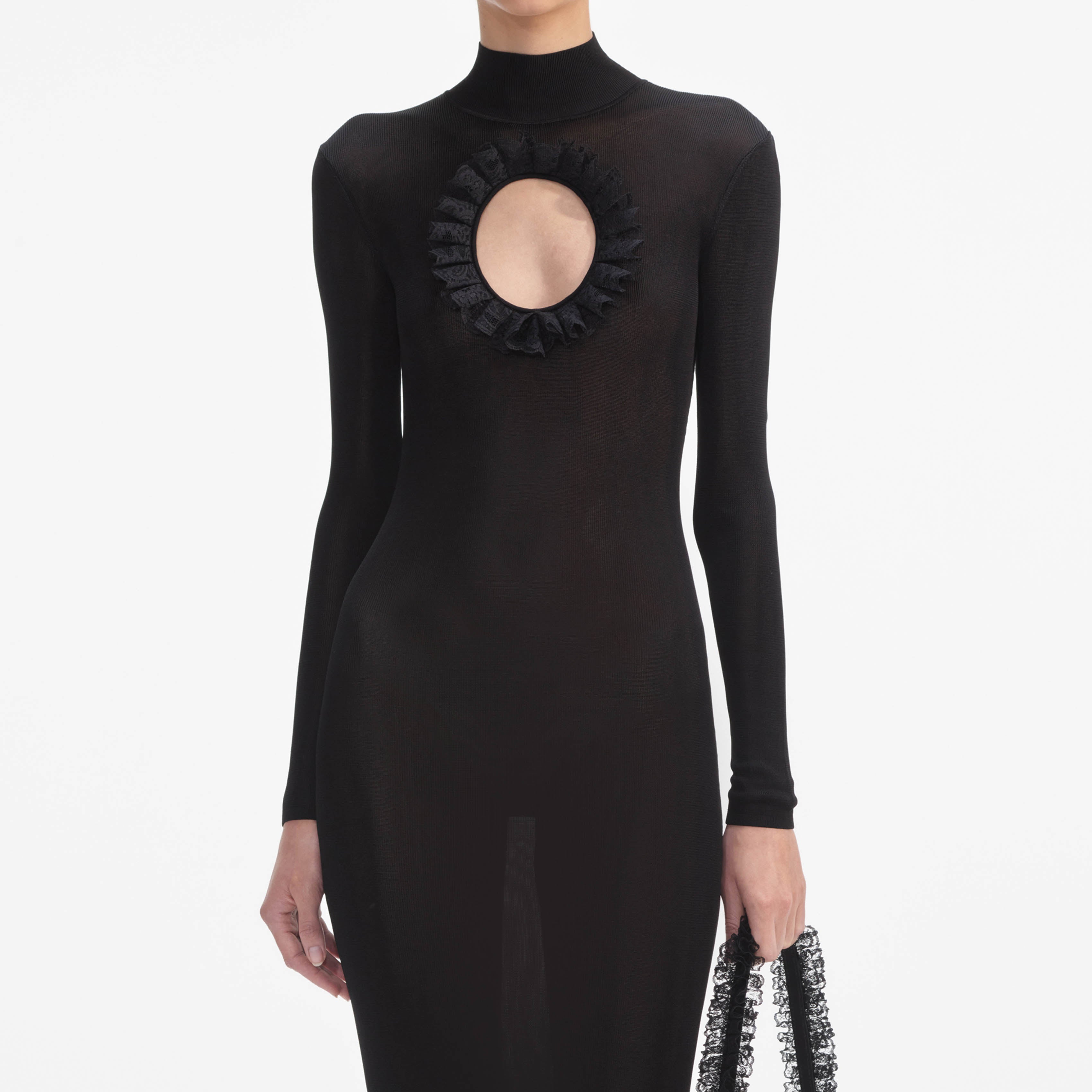 블랙 니트 컷아웃 맥시 드레스