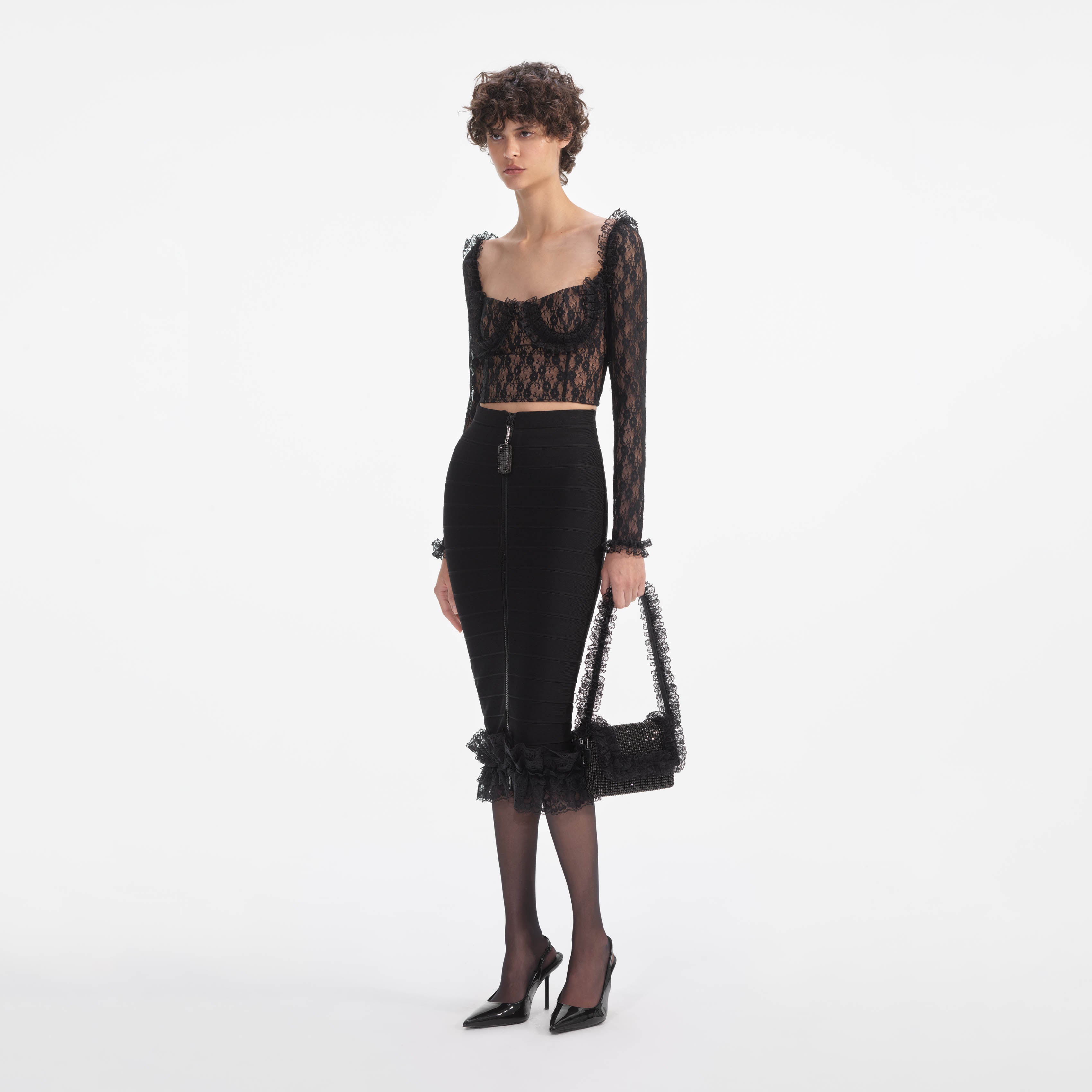블랙 레이스 러플 탑