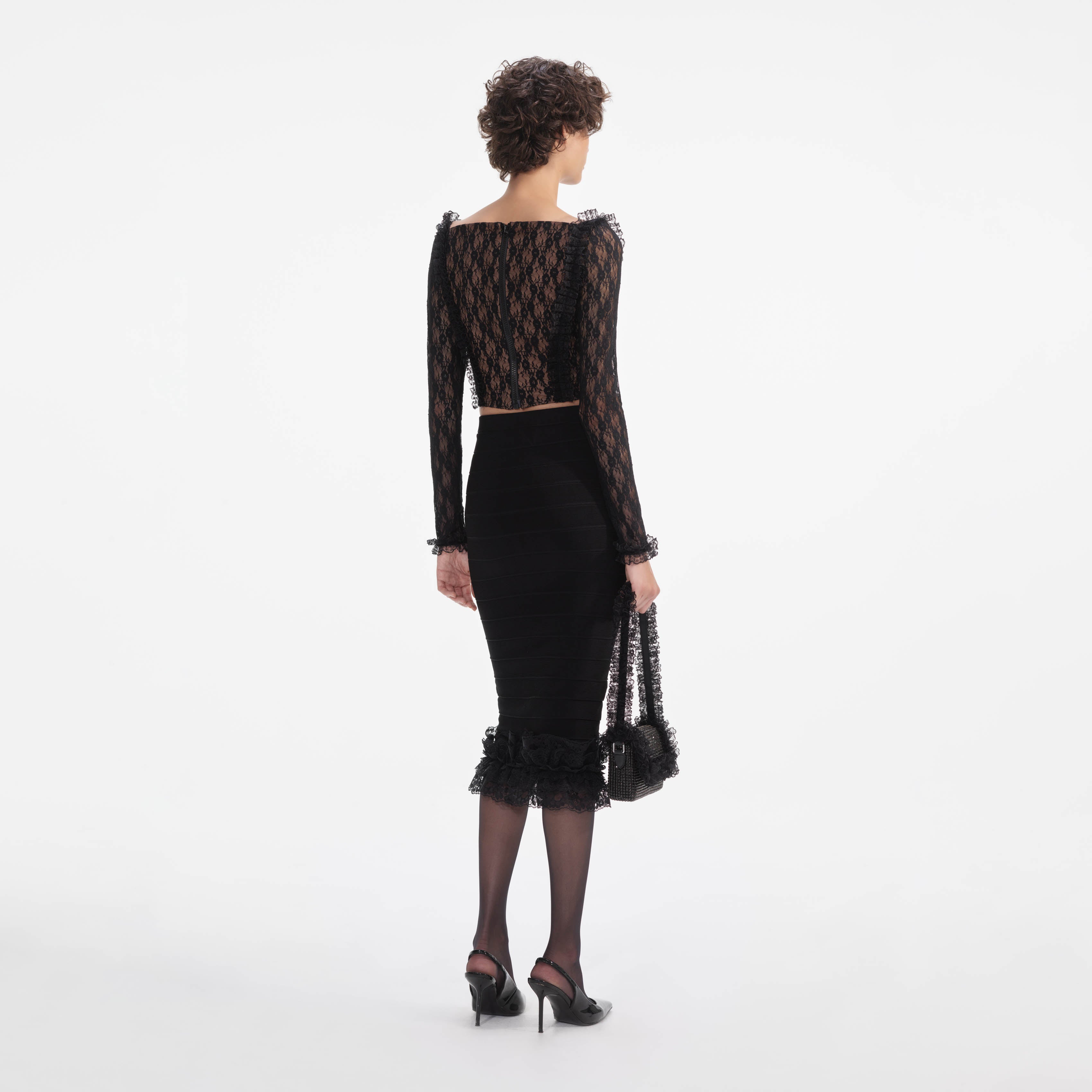 블랙 레이스 러플 탑