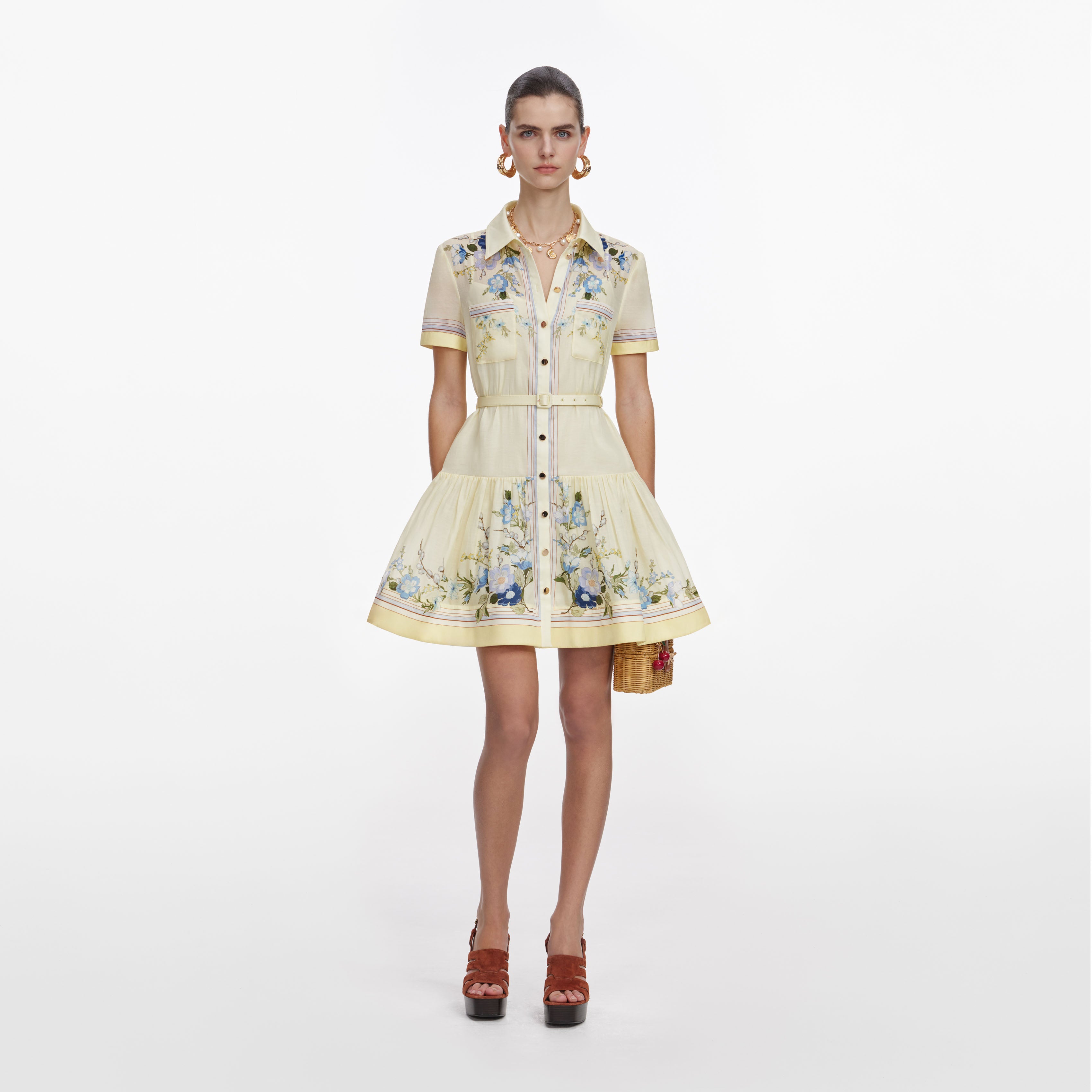 self portrait floral embroidered midi dress Océane green floral embroidered midi dress main image 1