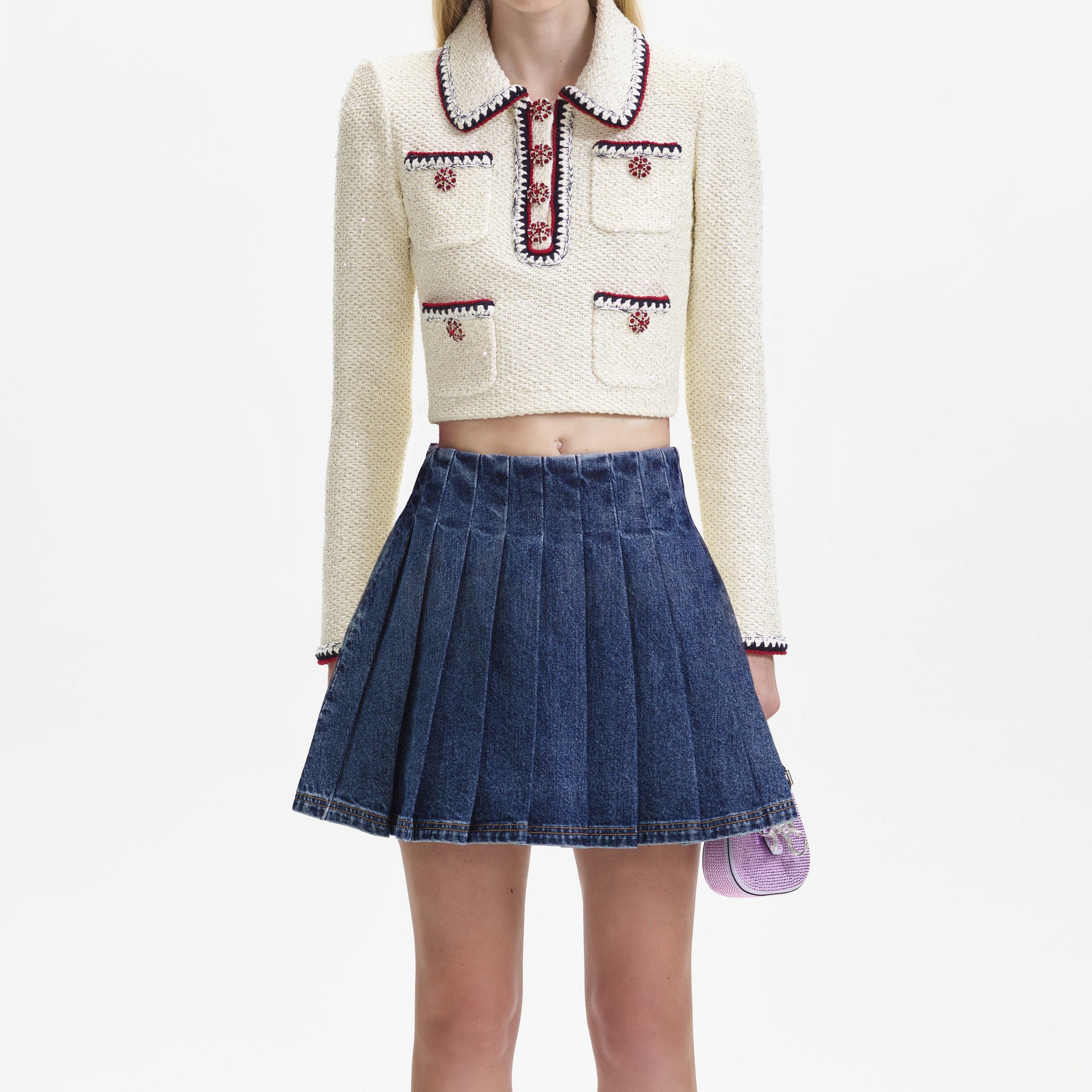 칼라가 있는 크림 스팽글 니트 탑