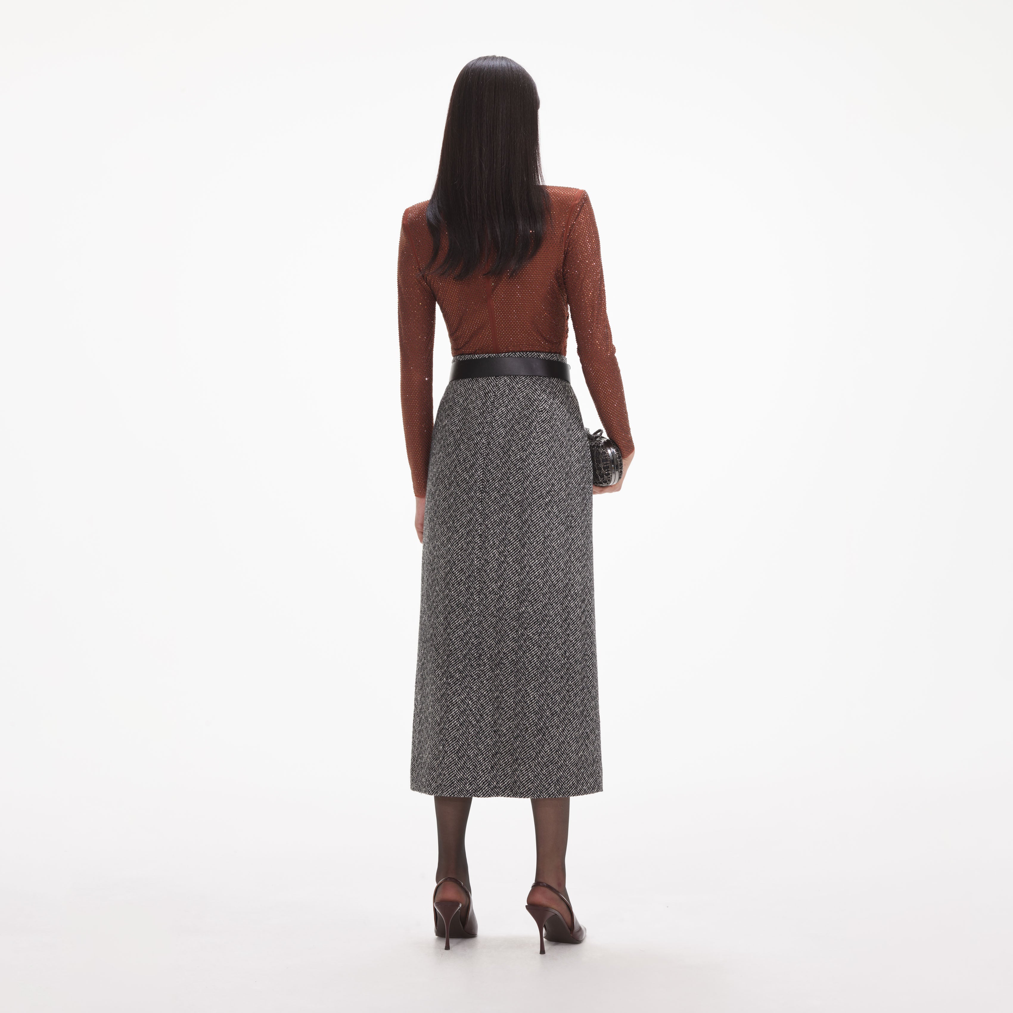 브라운 라인스톤 메시 탑