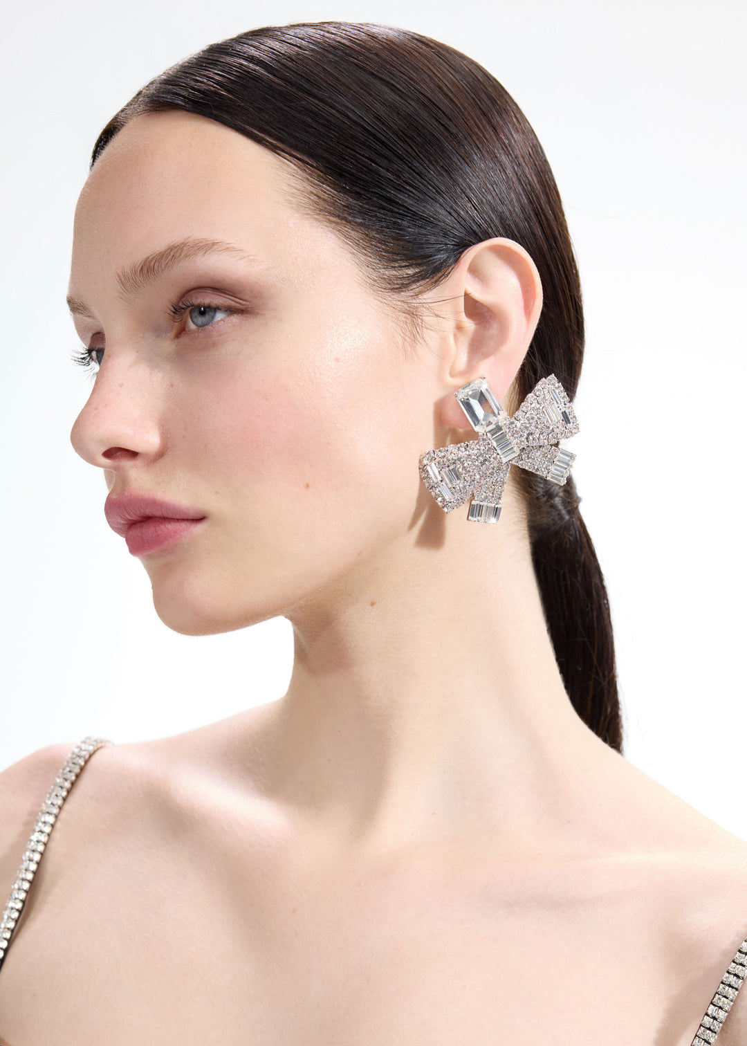 Crystal Bow Earring Silver main image 1