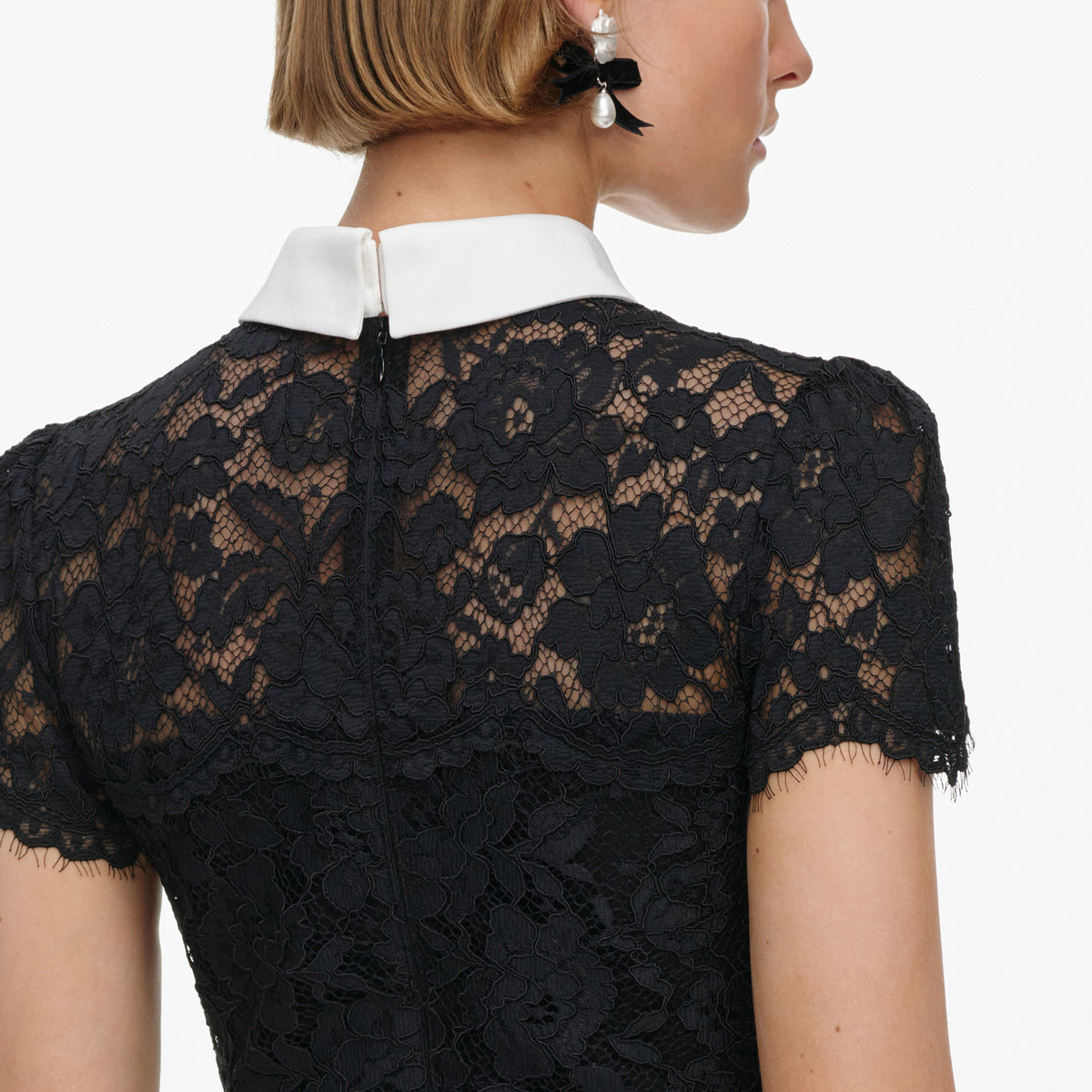 black lace dress with collar Contrast Midi – self-portrait Benefit from the luxurious Adrianna Papell - One retailonly Size:UK 12 / US 8 / EU 40