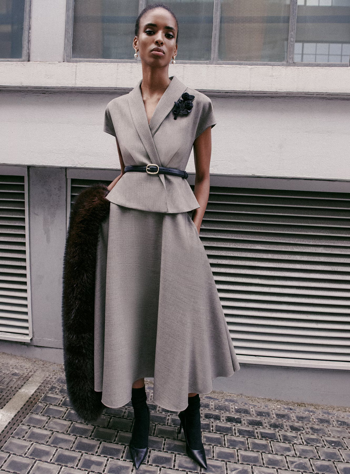 Brown Twill Brooch Midi Dress