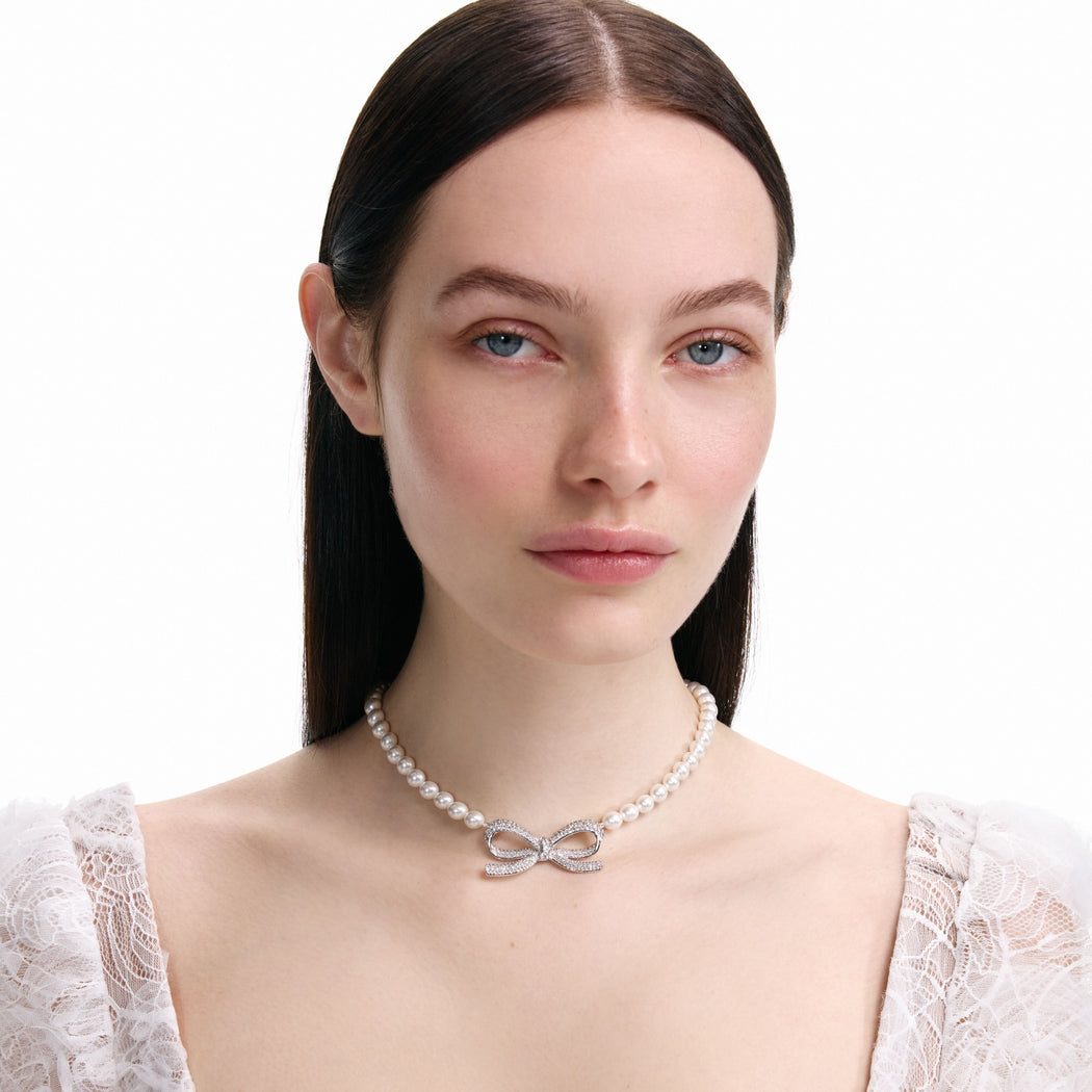 Pearl Bow Necklace