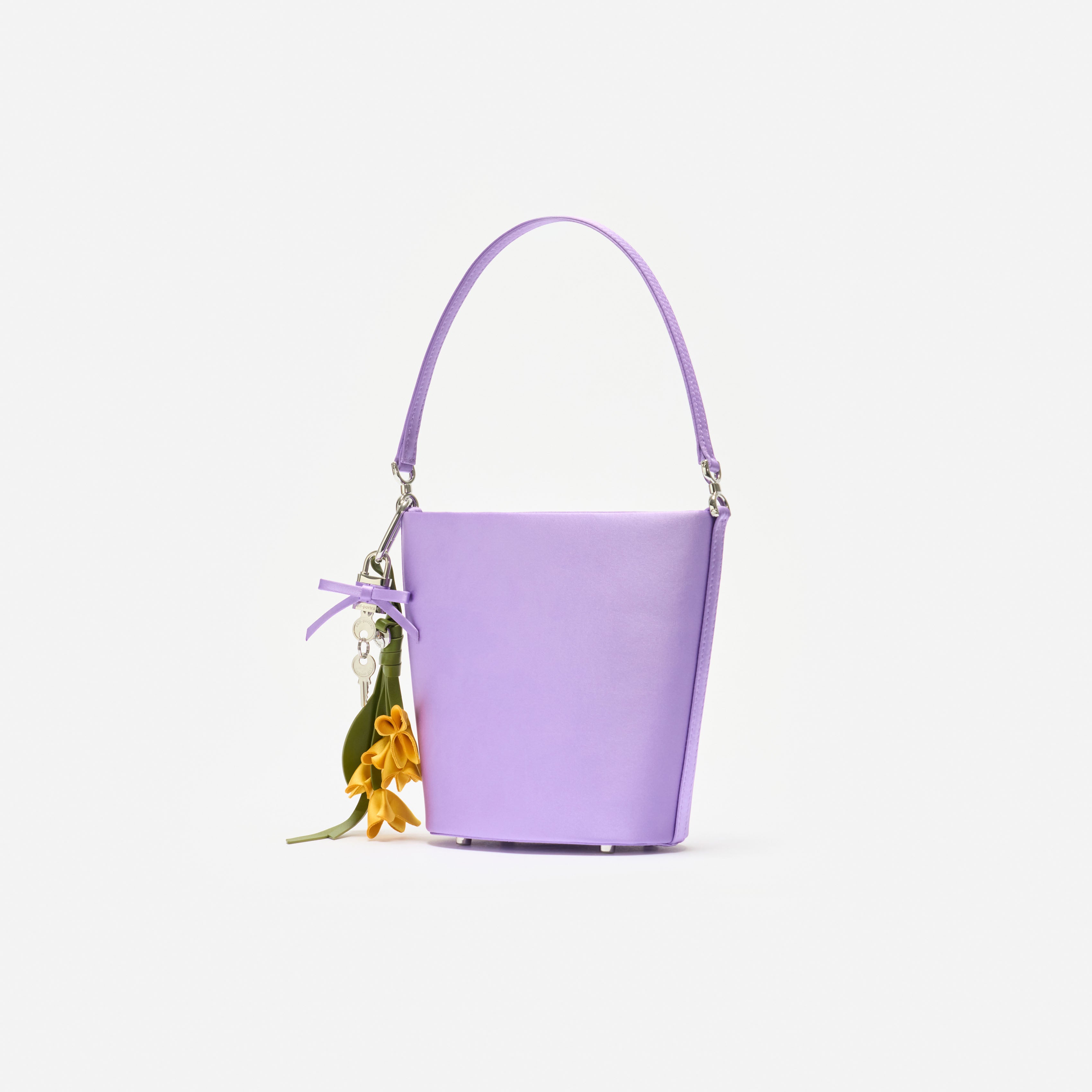 Luxury Handbags | The Bow Bag – self-portrait