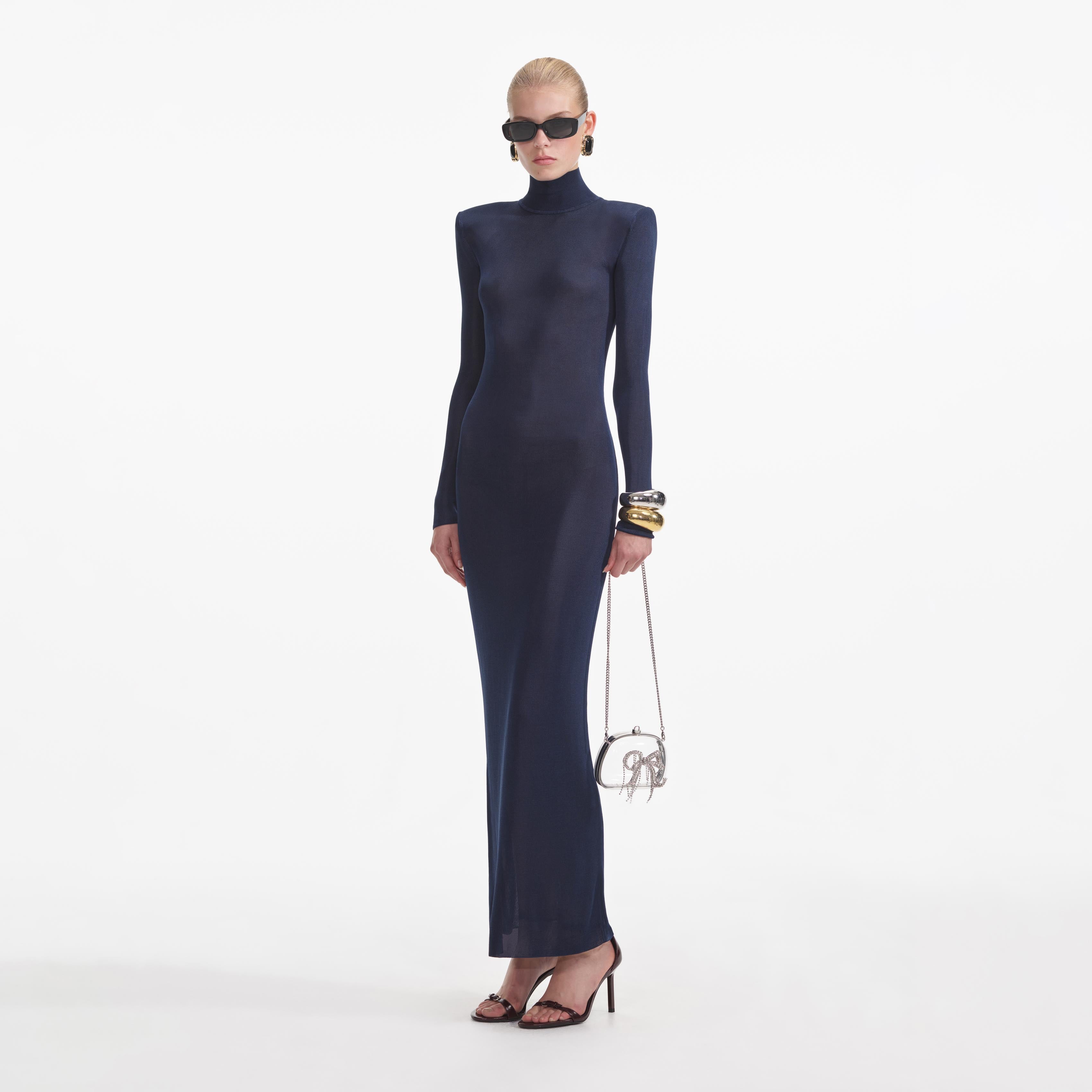 네이비 비스코스 니트 맥시 드레스