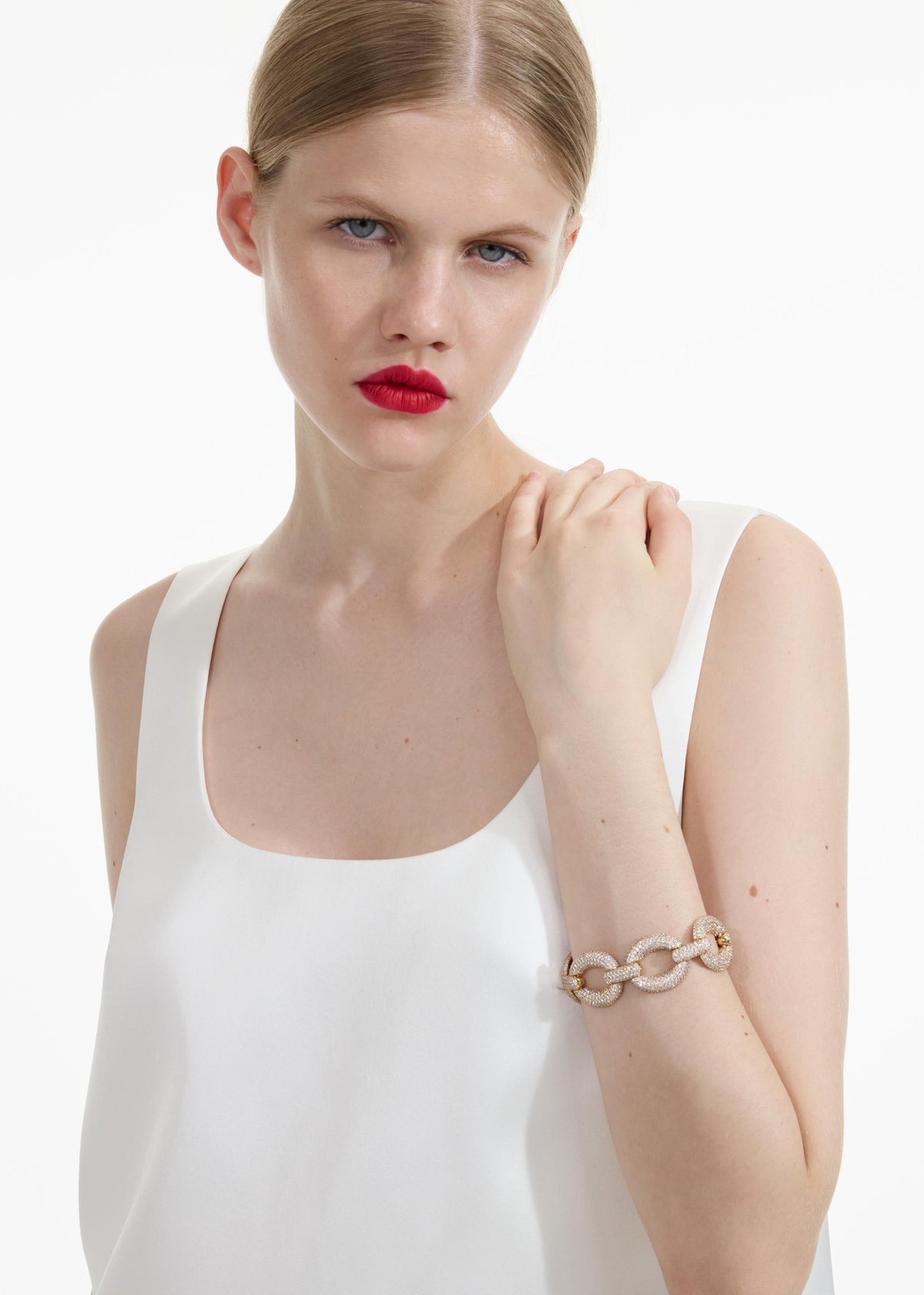 Gold Crystal Link Bracelet – self-portrait