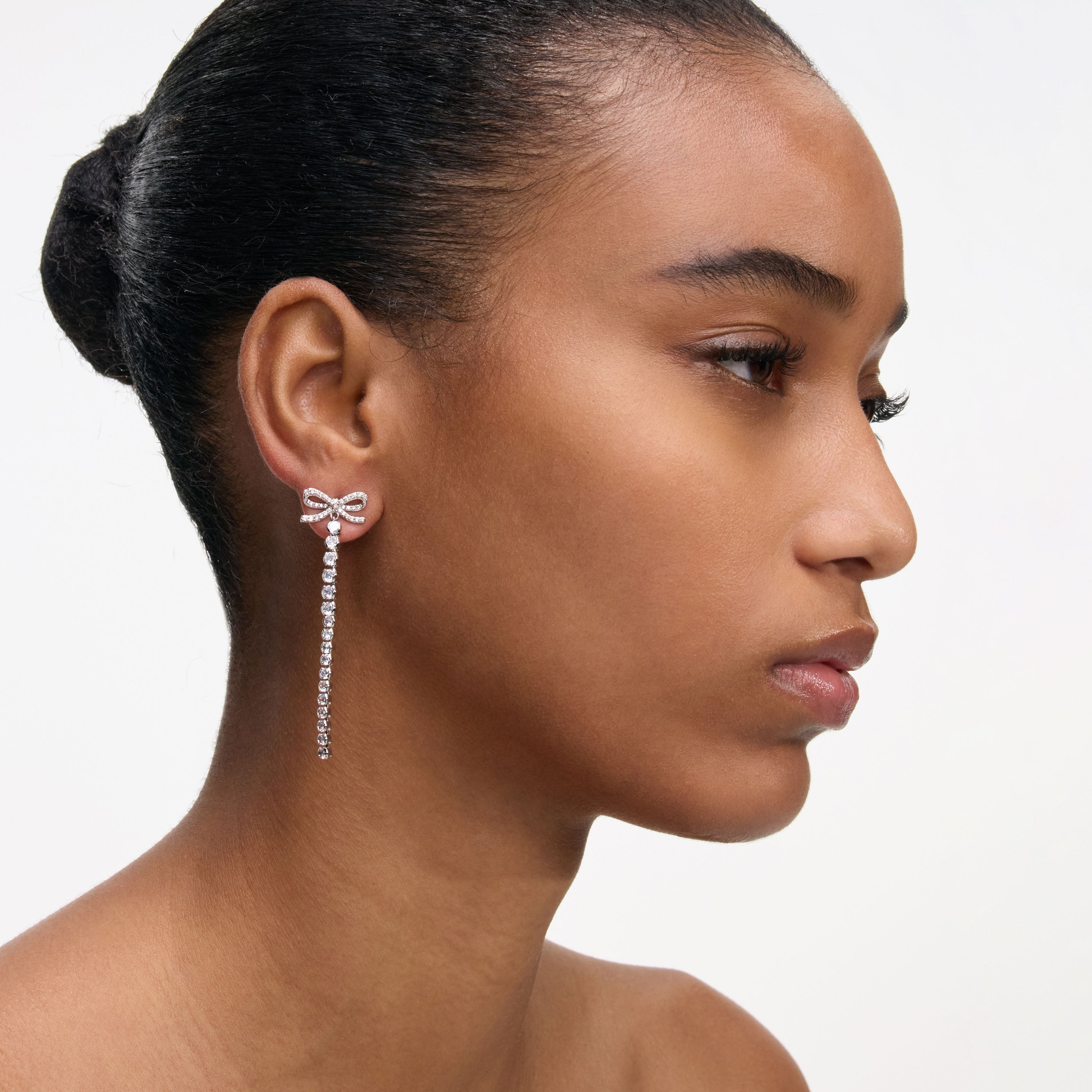 Micro Bow Blue Droplet Earrings – self-portrait