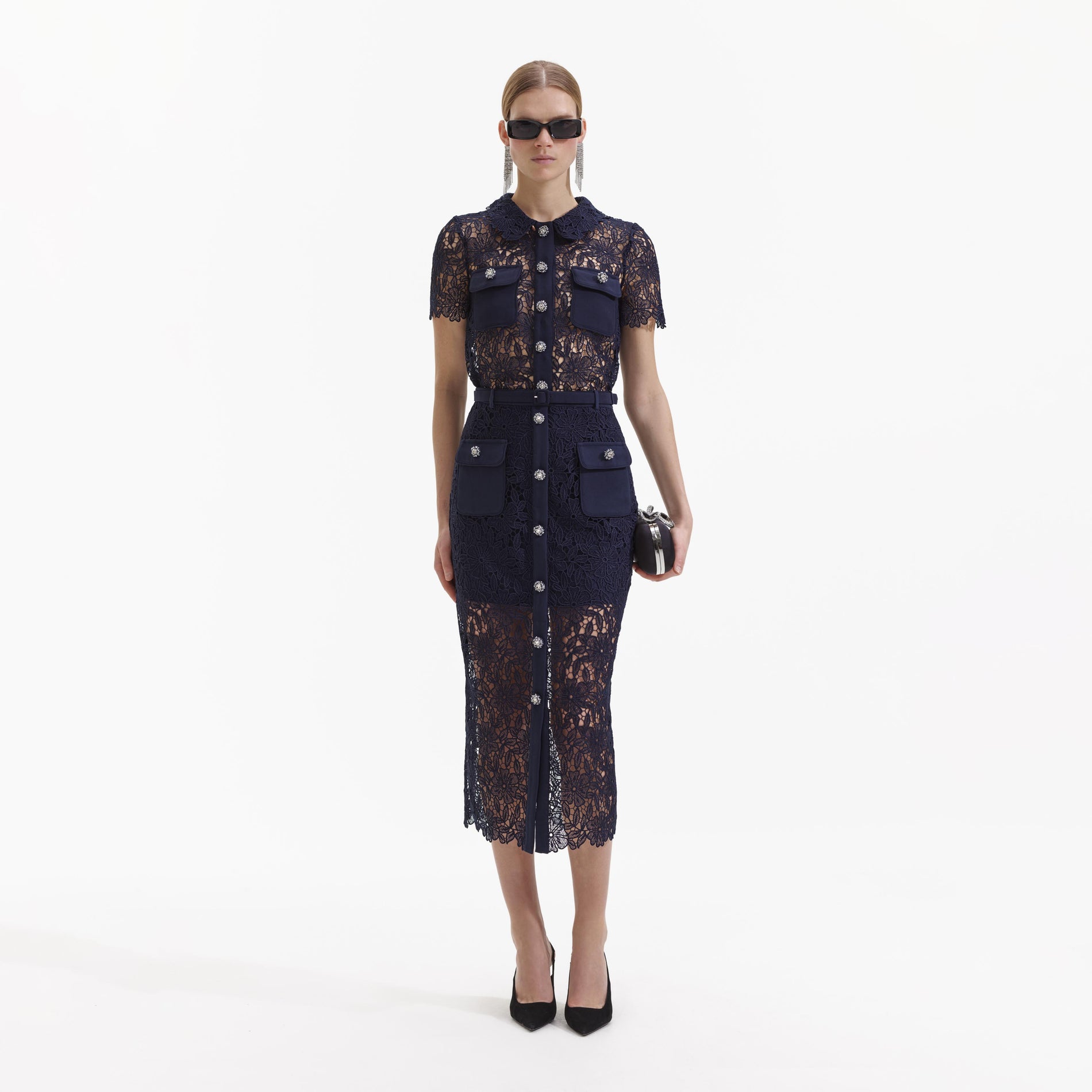 네이비 기퓌르 레이스 탑