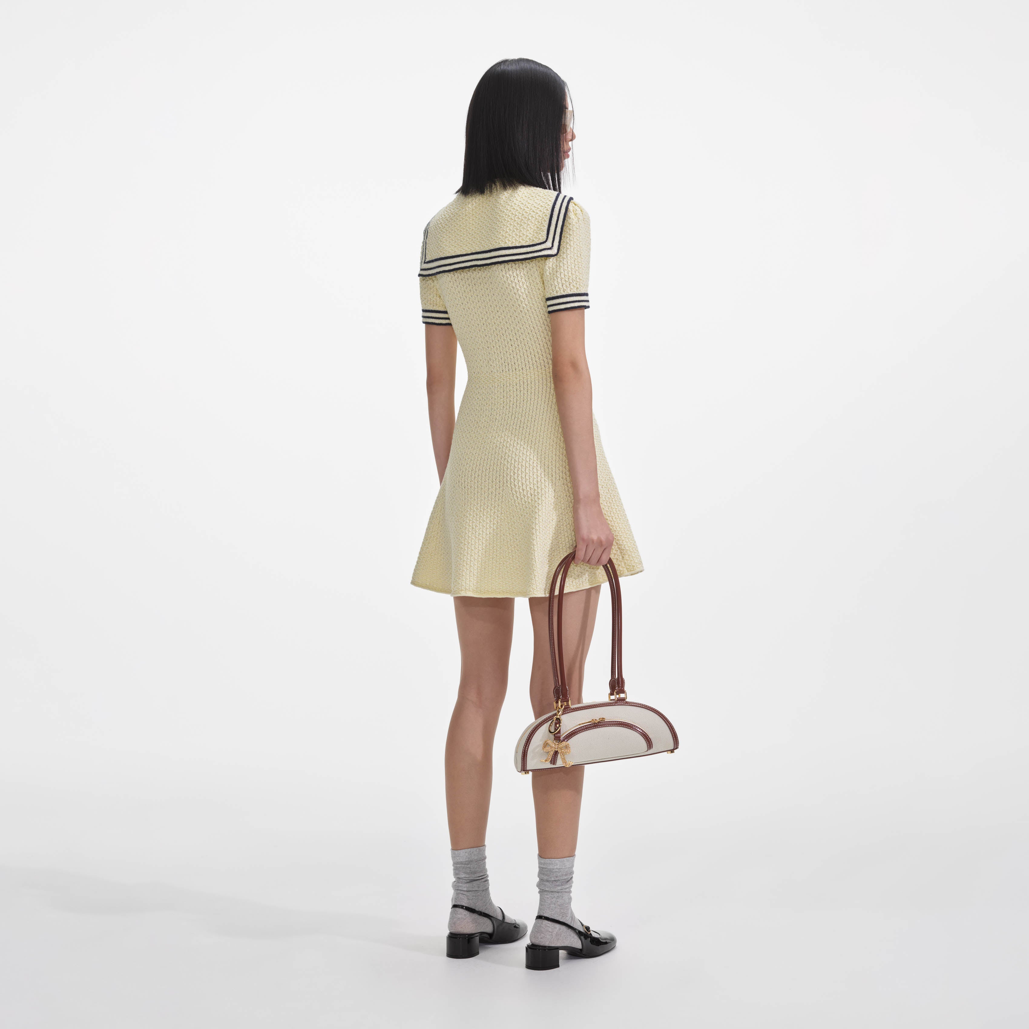 옐로우 텍스처 니트 미니 드레스