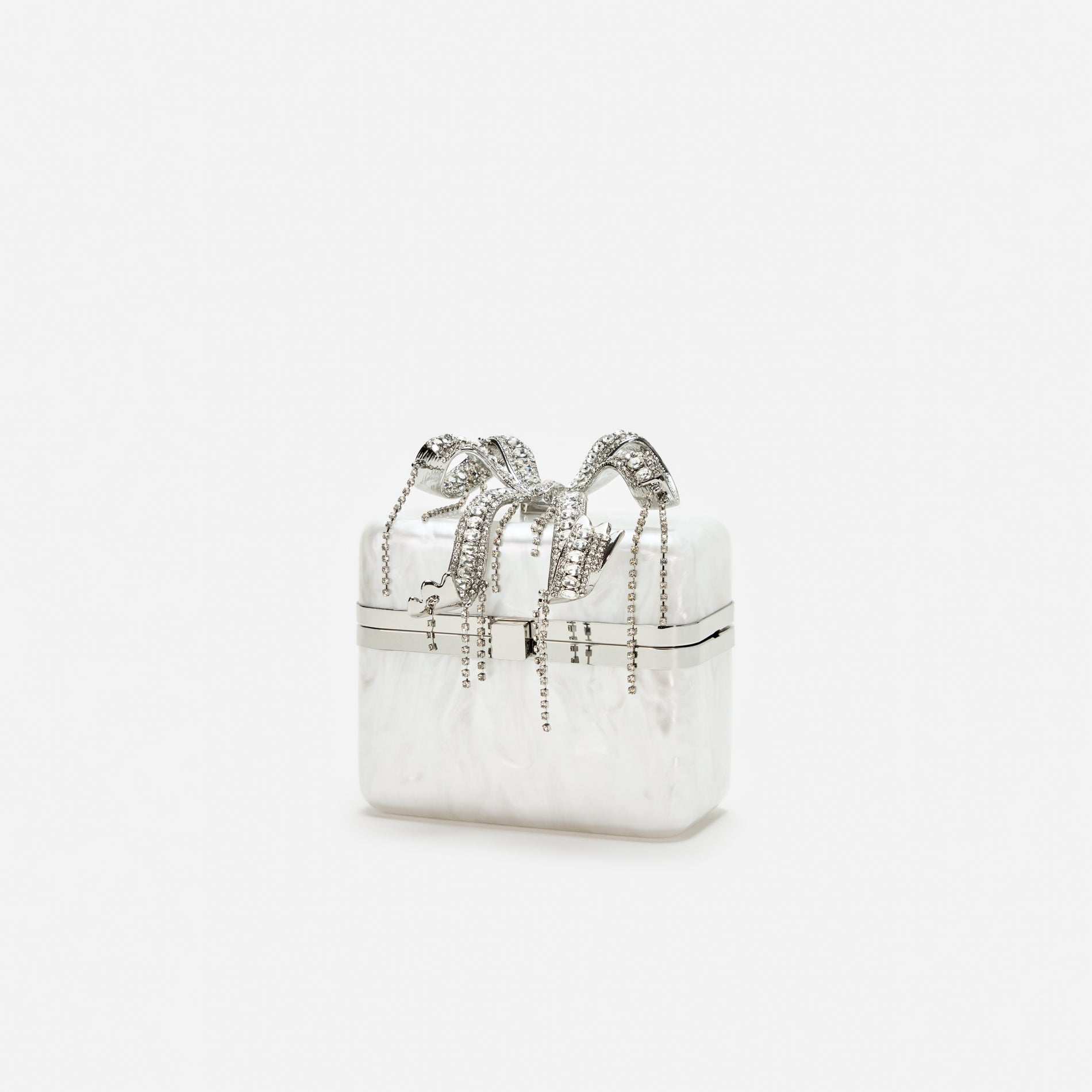 A photo of the Pearl Vanity Case