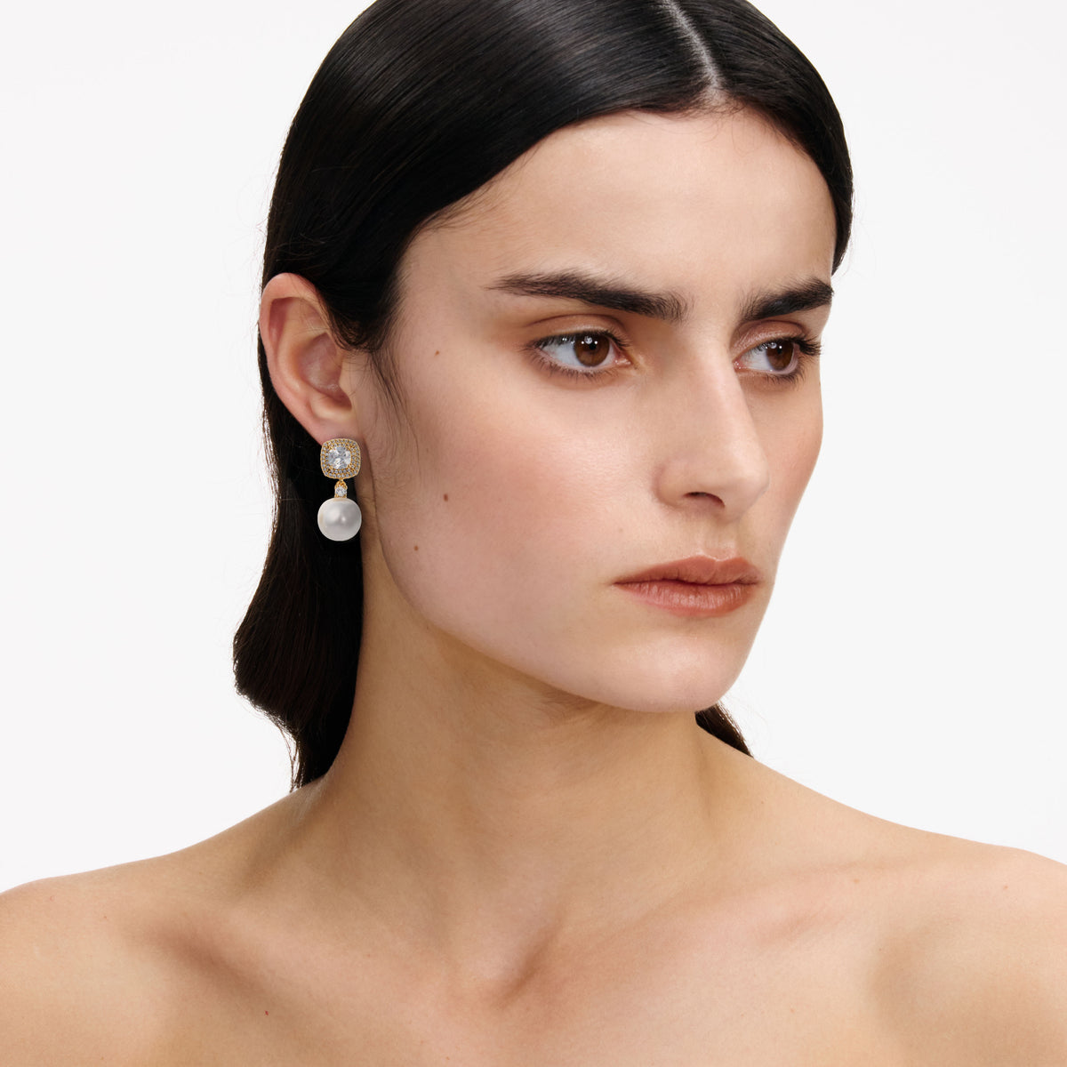 Gold Crystal Pearl Earrings – self-portrait