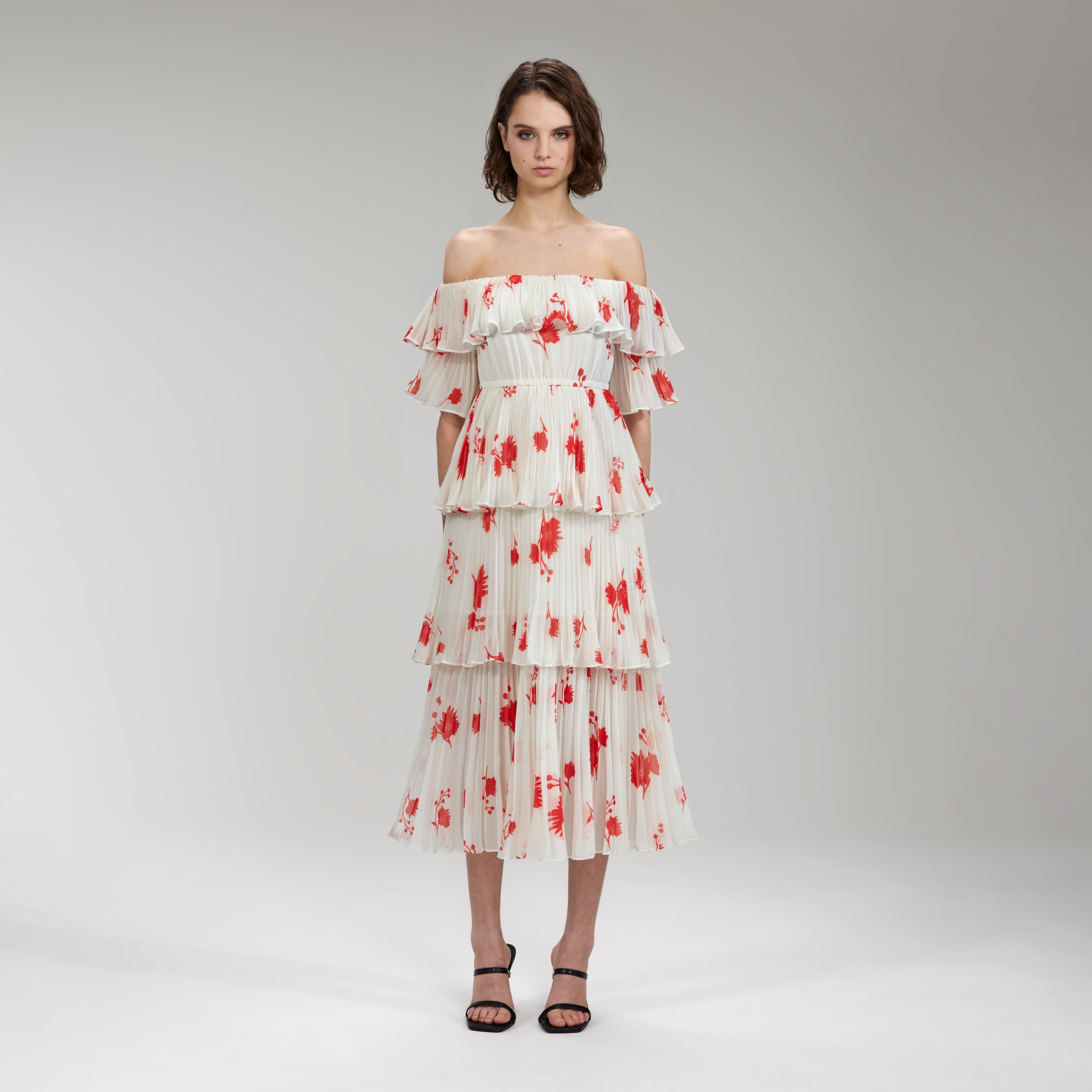 Wild Daisy Print Pleated Strapless Midi Dress